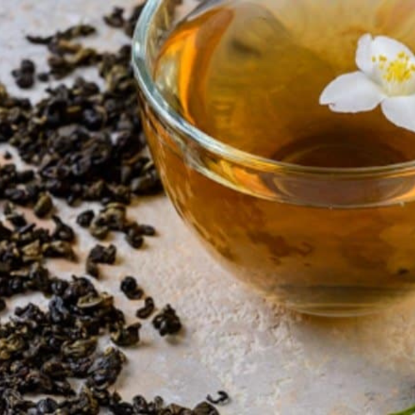 Jasmine Green Tea Gift Box with Infuser - A Healthy and Happy Treat - Radhikas Fine Teas and Whatnots