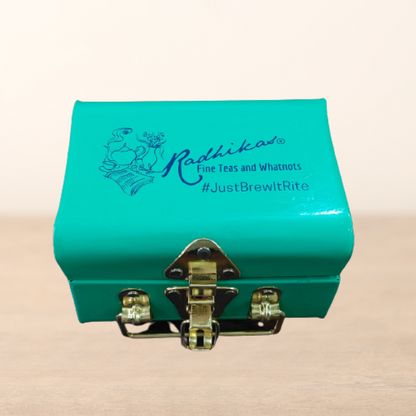 Discover Your Zodiac Blend in Trunk Set