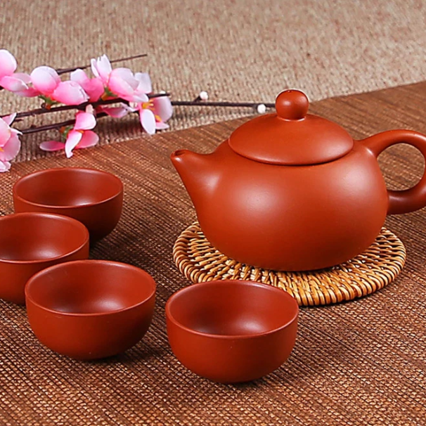 Yixing Kettle Set With 4 Cups - The Exceptional Teaware for Tea Lovers - Radhikas Fine Teas and Whatnots 