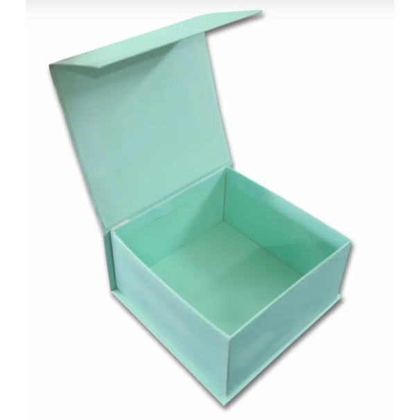 The Ultimate Tea Lover’s Gift Box: Premium ziplocked  leaf & Exquisite Teaware